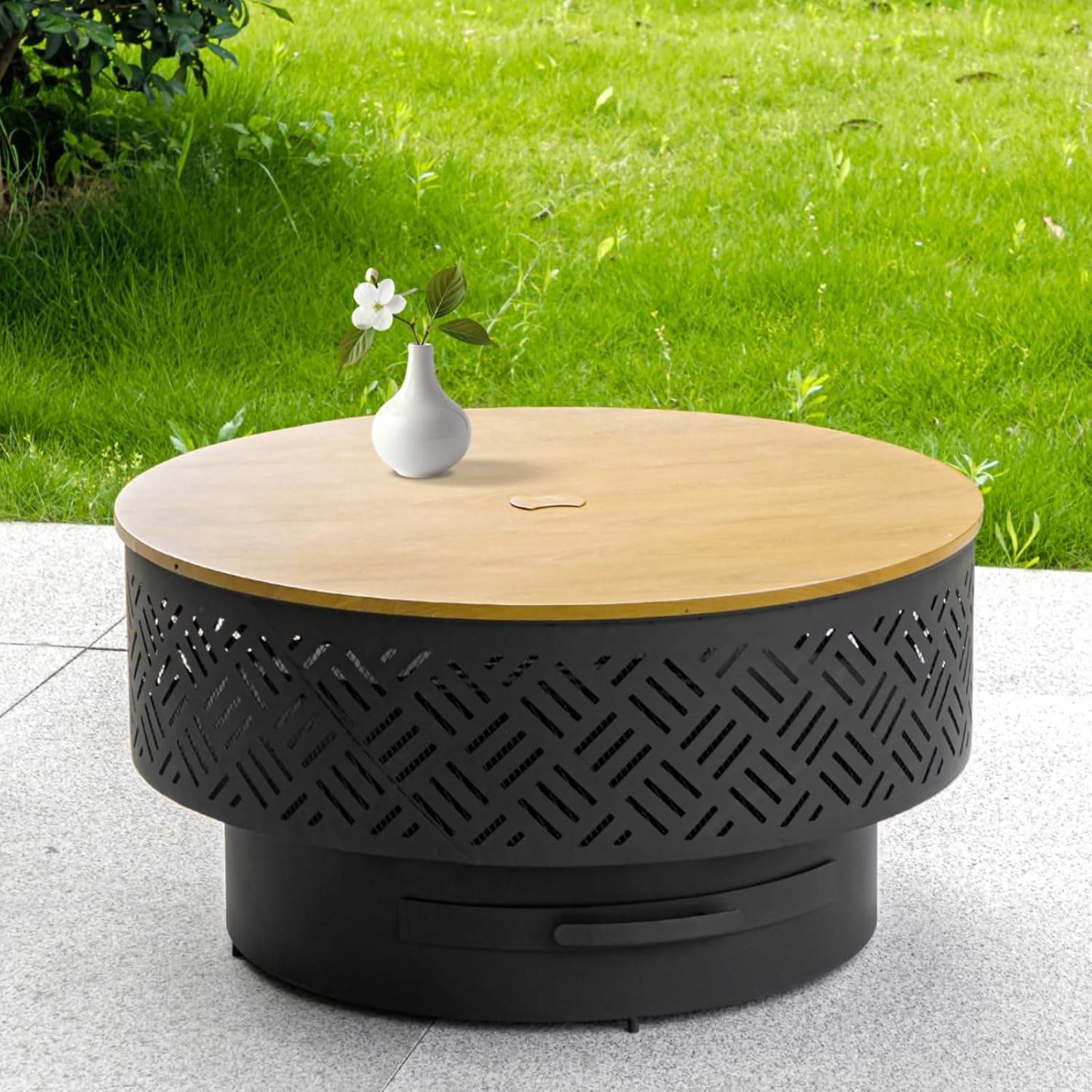 Camping Outdoor Cooking Table - 32インチ丸型金属製薪焚きファイヤーピットテーブル、BBQ調理グリル蓋付き、焚き火棒、防水カバー、頑丈な屋外調理ステーション、裏庭パティオキャンプピクニック用、ブラック、1個入り
