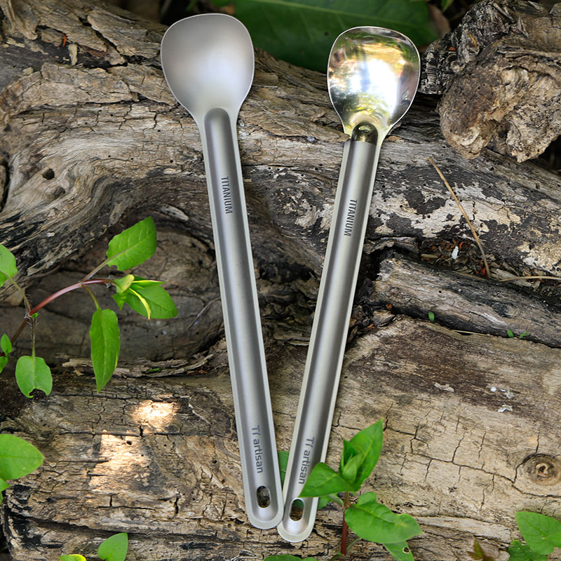Tiartisan 純チタンカトラリー超軽量ロングハンドルス - Camping Cooking Cutlery Set のレビューと価格